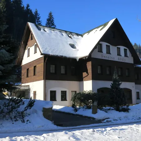 Skály Vendégház 3*