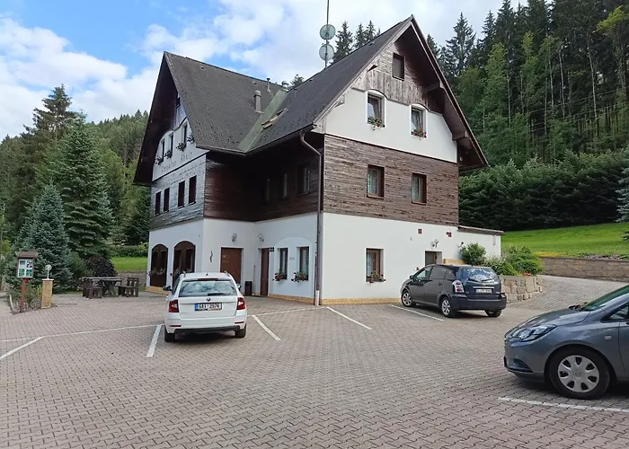 게스트하우스 Skaly Teplice nad Metují